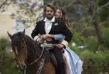 Sem 'dobradinha', audiência de 'Além do Tempo' recua na Globo