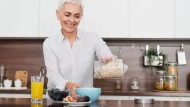 Alguns alimentos podem ser verdadeiros aliados na preservação da massa muscular e da força ao longo do envelhecimento (Imagem: Inside Creative House
