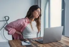 O corpo costuma dar sinais de que está sofrendo com a falta de movimento, mas muitas vezes esses alertas são ignorados (Imagem: PerfectWave