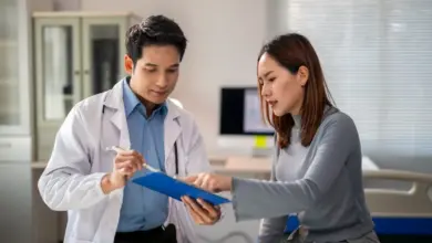 A segurança deve ser prioridade para a realização de uma cirurgia plástica (Imagem: Wasana Kunpol