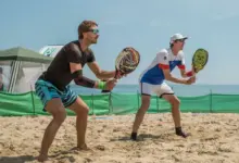 Esportes praticados na areia exigem adaptações do corpo para evitar lesões (Imagem: Baronb