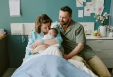 A escolha entre parto normal e cesárea depende de uma avaliação individualizada (Imagem: AnnaStills