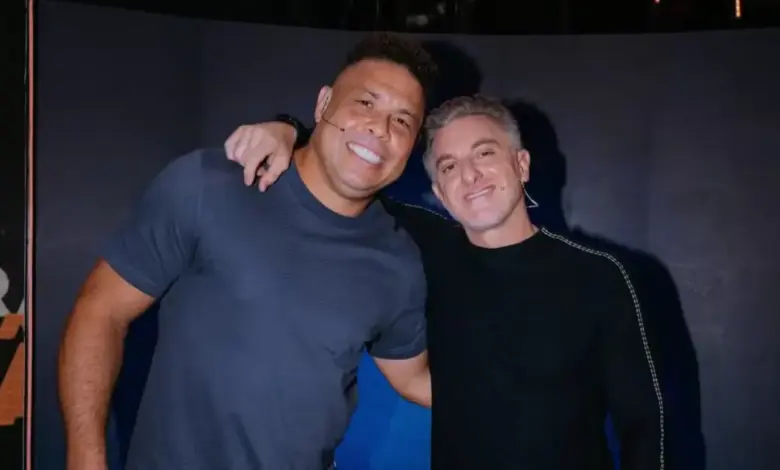 "Domingão com Huck" revisita infância e carreira de Ronaldo Fenômeno