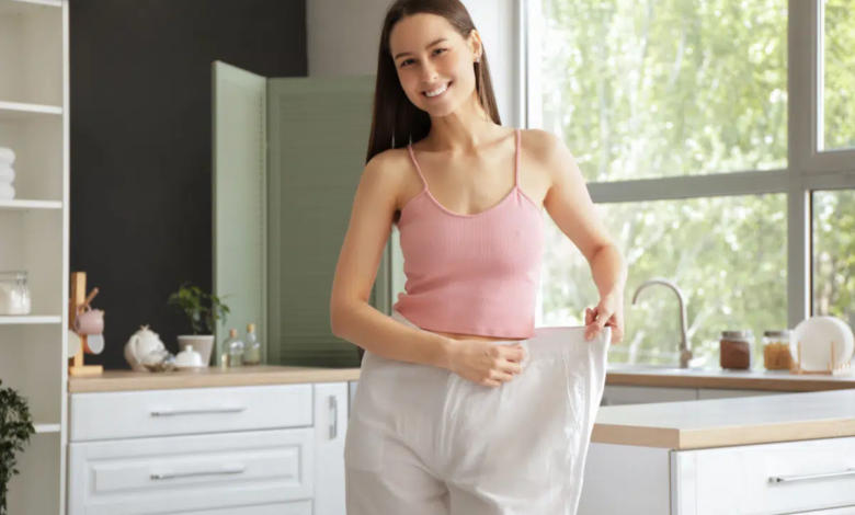 A cirurgia plástica para retirada do excesso de pele deve ser planejada para garantir segurança, conforto e melhores resultados após o emagrecimento (Imagem: Pixel-Shot