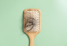 É comum ocorrer uma queda acentuada de cabelo após infecções (Imagem: New Africa