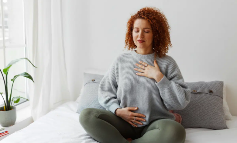 Exercícios respiratórios podem ajudar na recuperação da gripe ao fortalecer a função pulmonar e melhorar a respiração (Imagem: shurkin_son