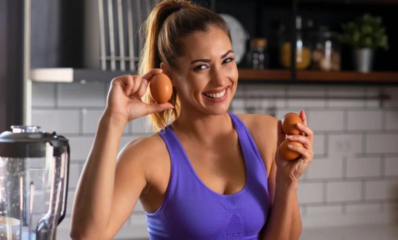 Rico em proteínas e nutrientes essenciais, o ovo é um aliado na alimentação de atletas (Imagem: DexonDee