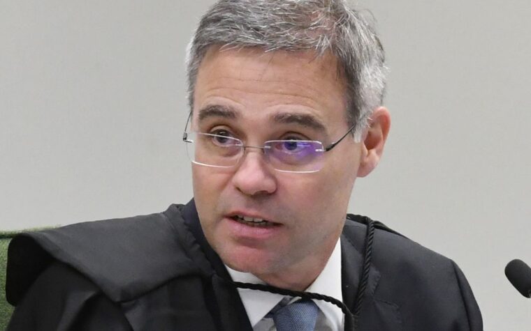Mendonça decide pela permanência da remoção de posts religiosos