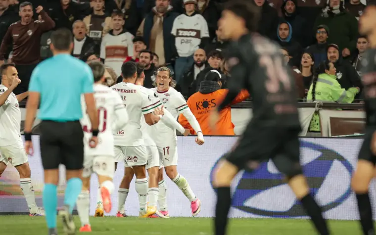 Fluminense se classifica para semifinais da Libertadores após susto