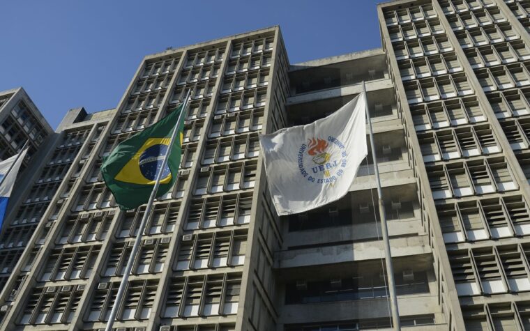 Justiça eleva indenização a alunos da Uerj por racismo