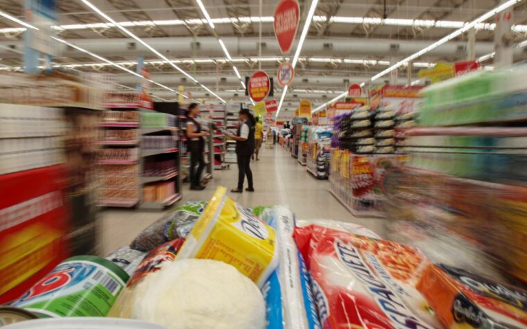 Bolsa Família recebe aumento de 15% a partir de outubro