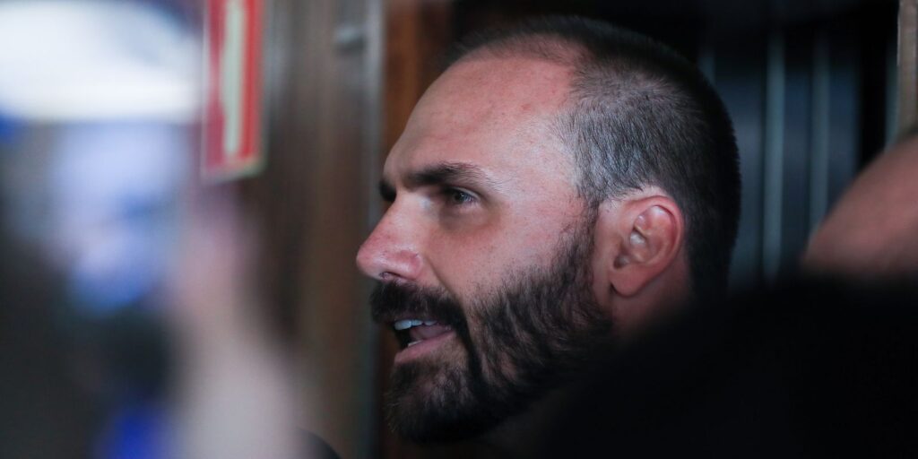 Eduardo Bolsonaro tem condenação mantida pela Primeira Turma do STF