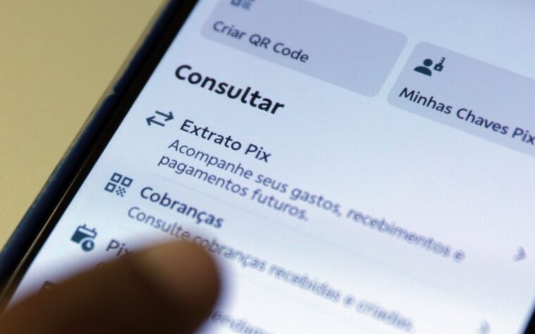 Transações com Pix registram queda de 10% após proibição de apostas