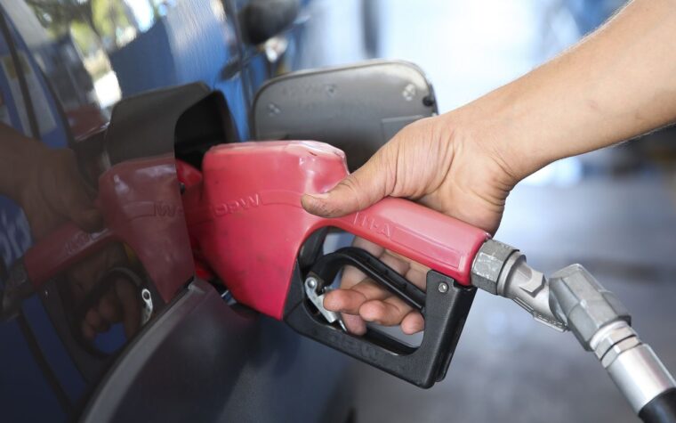 Governo garante subsídio estável de R$ 2,12 para diesel