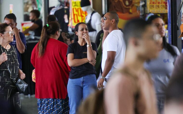 Economistas promovem projeto para uma economia prática e acessível