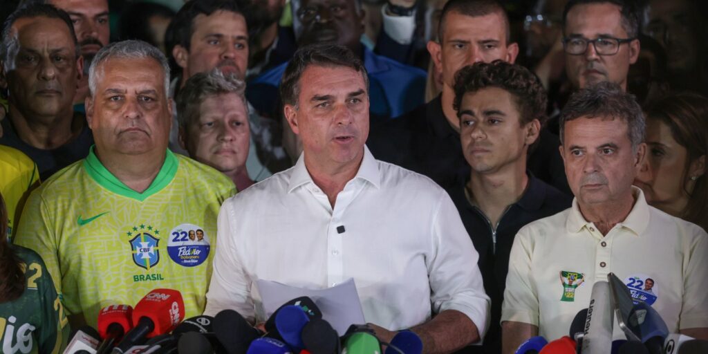 Flávio contesta vitória de Lula e busca anular eleição