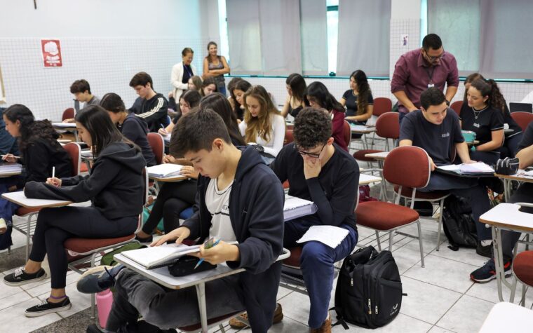 Abertas as inscrições para 50 mil vagas do Fies 2 até novembro