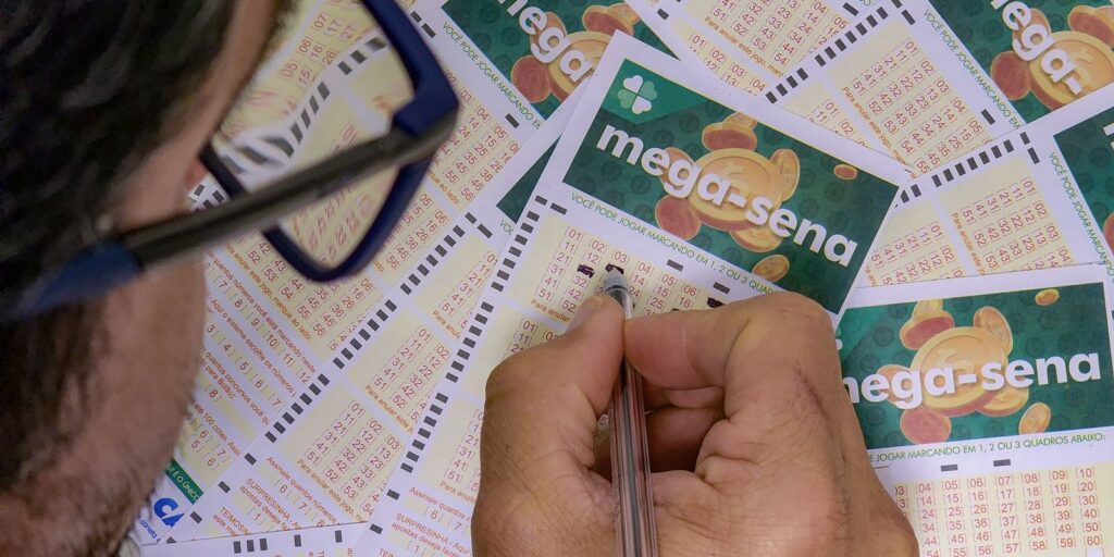 Mega-Sena chega a R$ 230 milhões; veja os resultados do sorteio