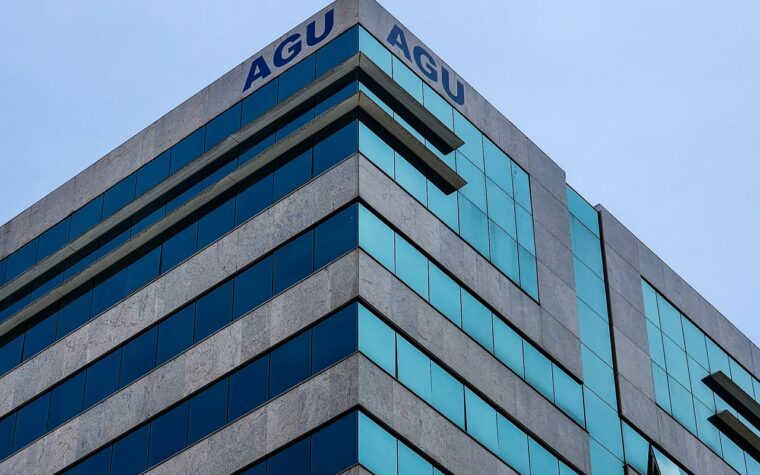 AGU solicita investigação da PF sobre repasses de Trump em ações contra STF