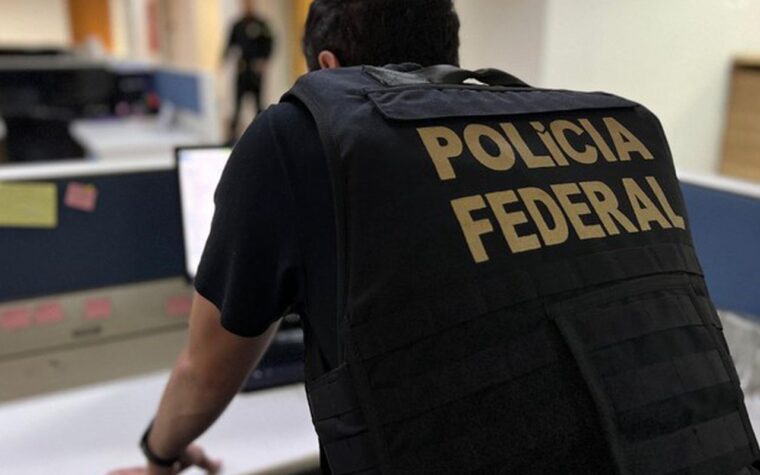 PF realiza operação em investigação eleitoral no Ceará