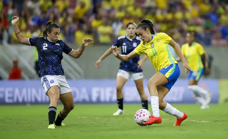 Empate da seleção feminina com Argentina encerra fase de testes