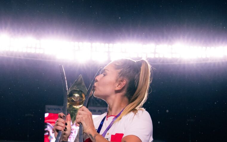 Carol Gil, campeã do Brasileirão, é convocada para a seleção