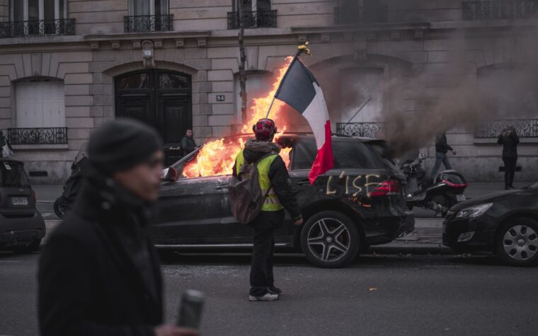 Movilizaciones juveniles en Europa ante crecientes protestas sociales