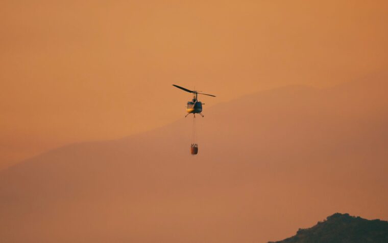 Mueren dos personas en colisión de helicópteros en Grecia