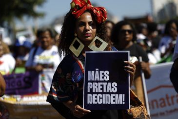 Agressões políticas crescem em mês de combate à violência feminina