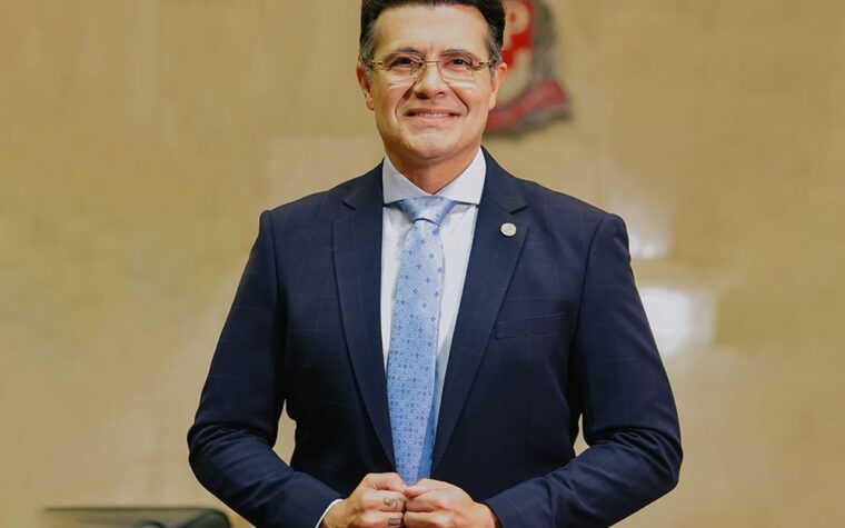Deputado é preso após disparo acidental em bar em SP