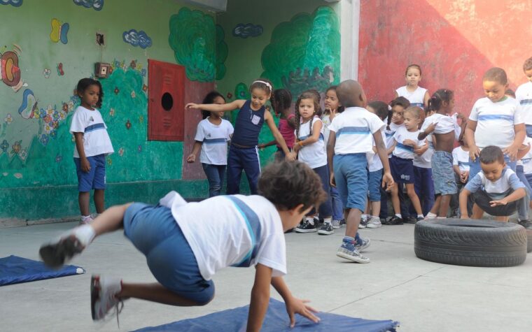 Escolas públicas devem regularizar pendências com FNDE até sábado