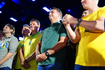 Flávio inicia campanha em São Paulo enquanto Lula estará em BH