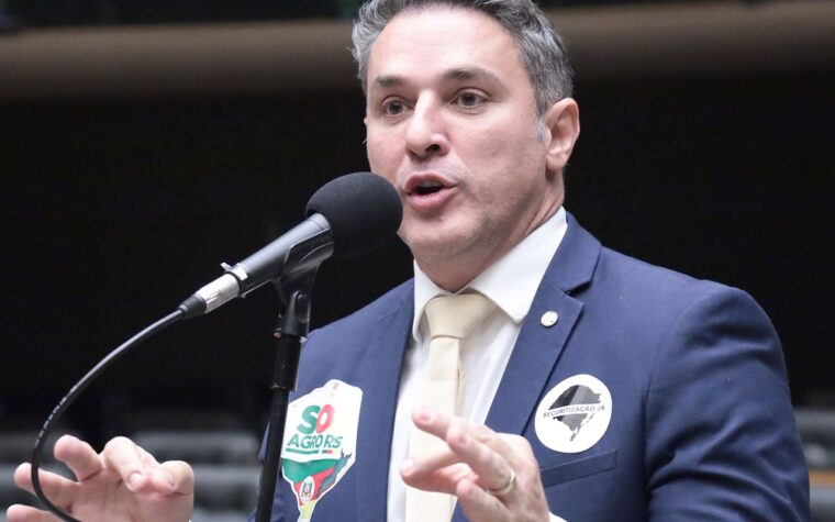 Luciano Zucco assume governo gaúcho após vitória no primeiro turno