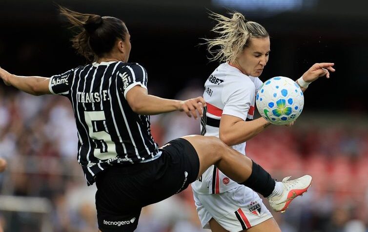 São Paulo conquista o Campeonato brasileiro em vitória sobre o Corinthians