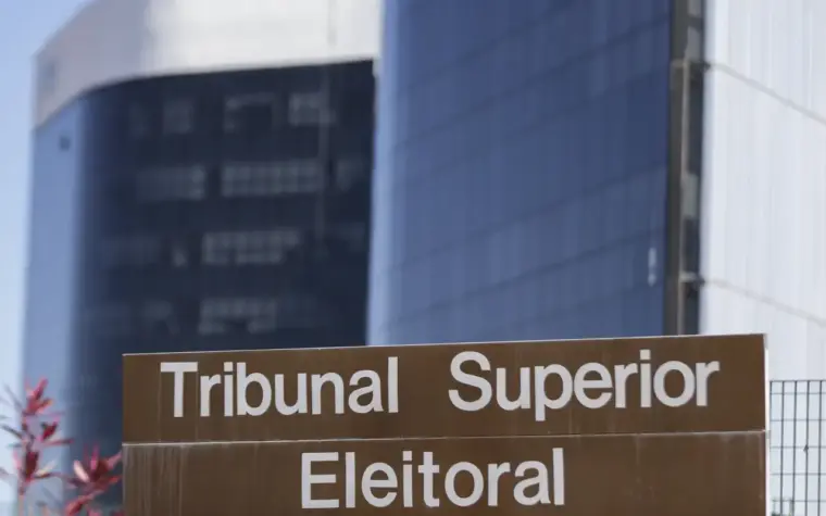 TSE proíbe campanha de Lula contra Flávio sobre escala 6×1