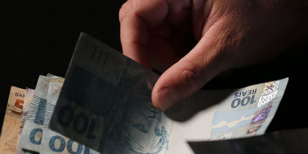 Dívida pública cresce 0,97% e se aproxima de R$ 9,4 trilhões