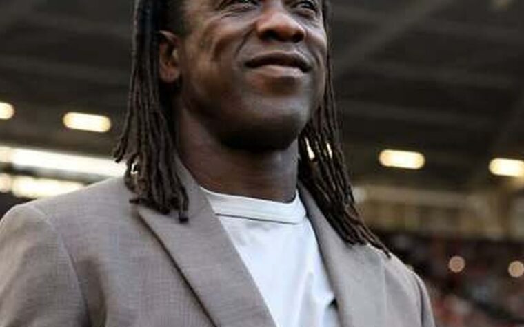 Corinthians contrata Seedorf como treinador até 2027