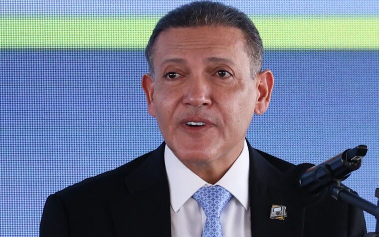Seções eleitorais têm horário estendido até as 19h, decide TSE