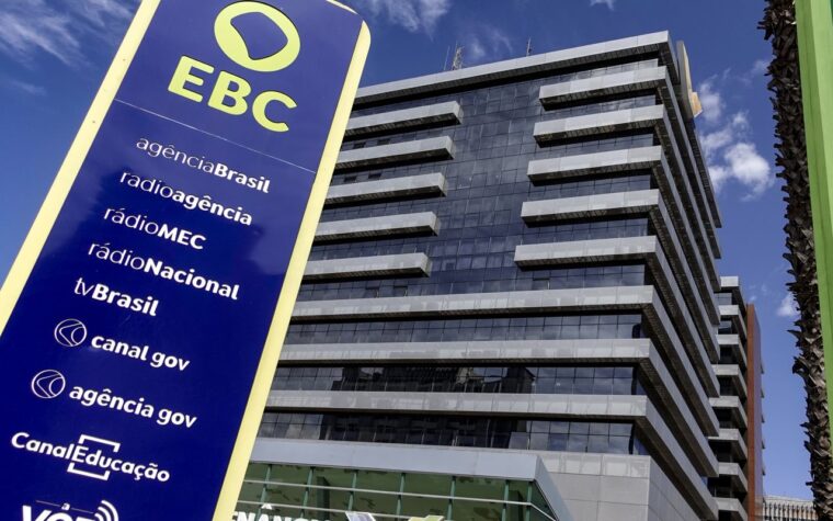 Jornalistas da EBC ganham destaque em prêmio de saúde e ciência