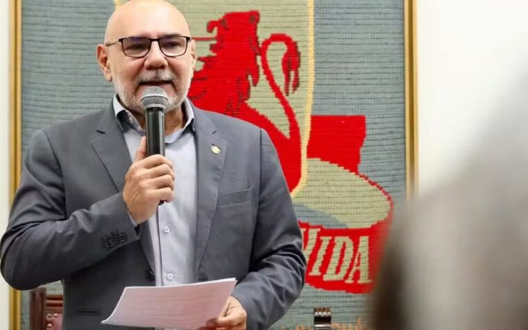 Incêndio na UFPE gera prejuízo estimado em R$ 100 milhões